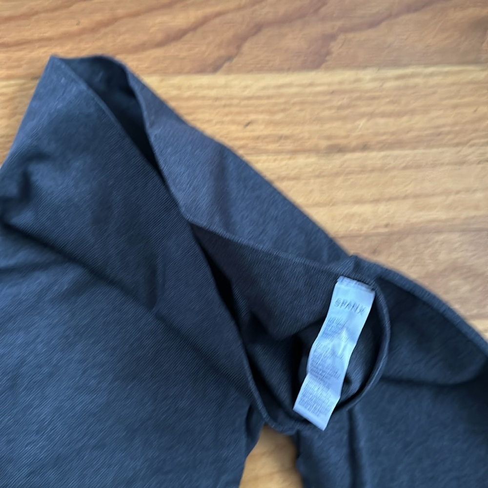 NWOT Spanx 7/8 Legging - Picture 5 of 5